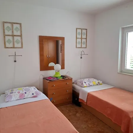 Apartman Marinero 1 *